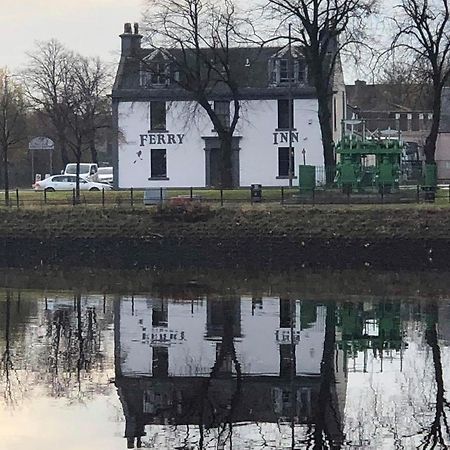 The Ferry Inn Renfrew Exterior photo